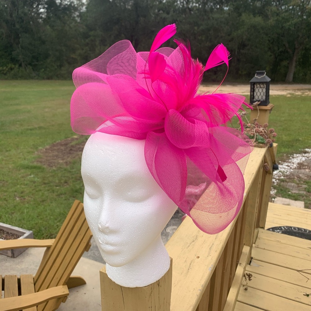 Hot pink fasinator